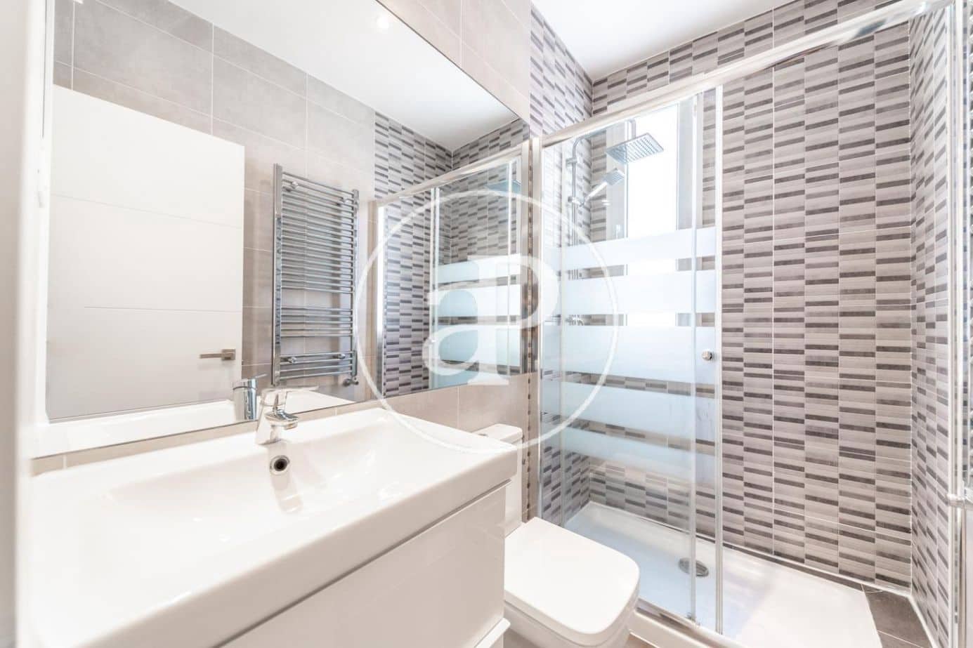 2 sovrum Lägenhet att hyra i Madrid stad - 1 500 € (Ref: 9619592)