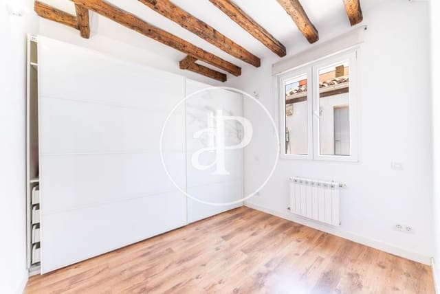 2 sovrum Lägenhet att hyra i Cortes, Madrid stad - 1 500 € (Ref: 9619592)