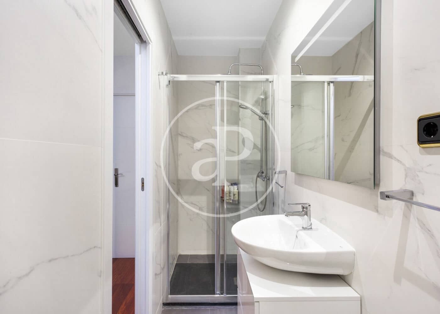 3 soveværelse Lejlighed til salg i Madrid by - € 990.000 (Ref: 9625952)