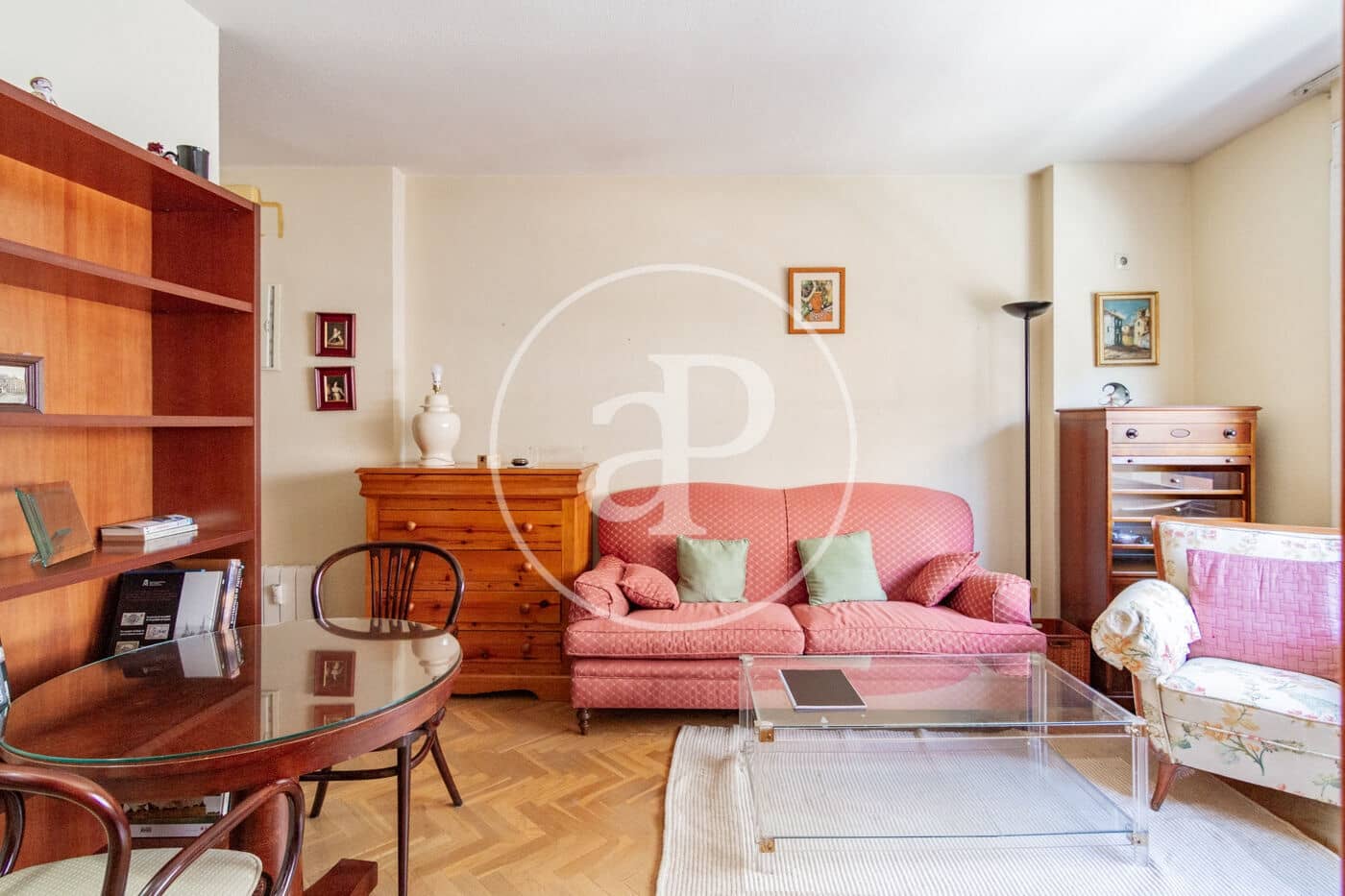 Apartamento en Madrid ciudad en alquiler - 1.350 € (Ref: 9627568)