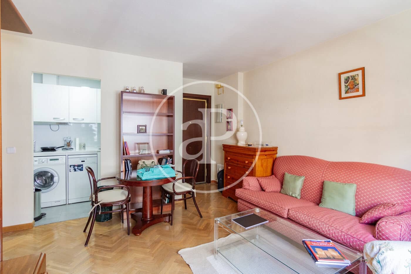 Apartamento en Madrid ciudad en alquiler - 1.350 € (Ref: 9627568)