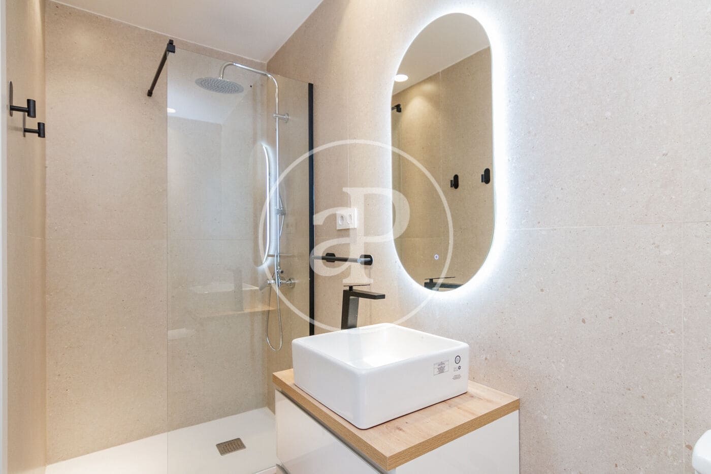 4 slaapkamer Appartement te koop in Madrid stad - € 822.000 (Ref: 9627570)