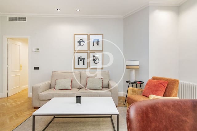 2 makuuhuone Huoneisto vuokrattavana paikassa Recoletos, Madrid kaupunki - 3 800 € (Ref: 9627573)