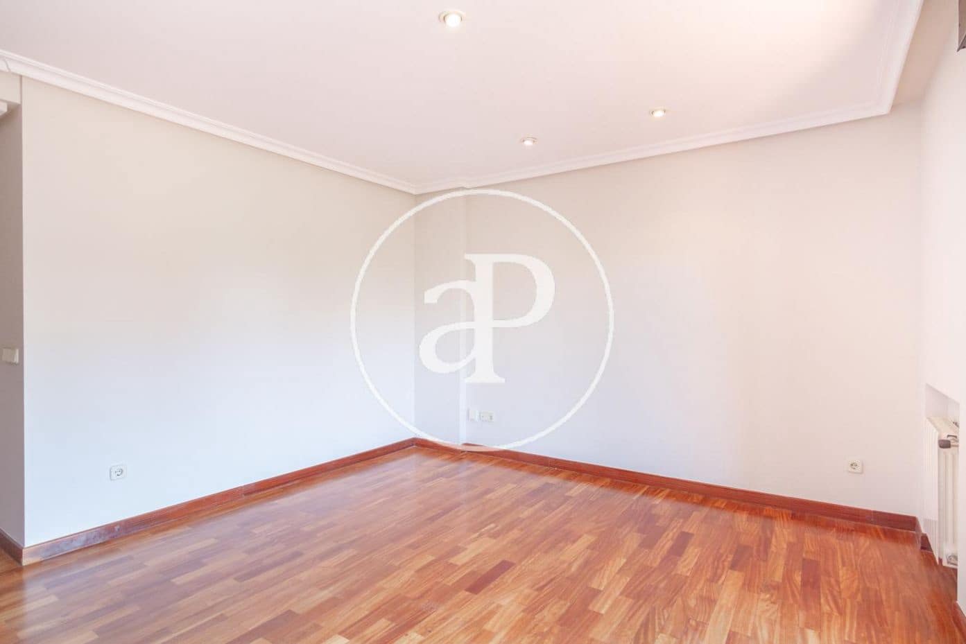 2 makuuhuone Huoneisto vuokrattavana paikassa La Moraleja mukana uima-altaan - 2 600 € (Ref: 9630349)