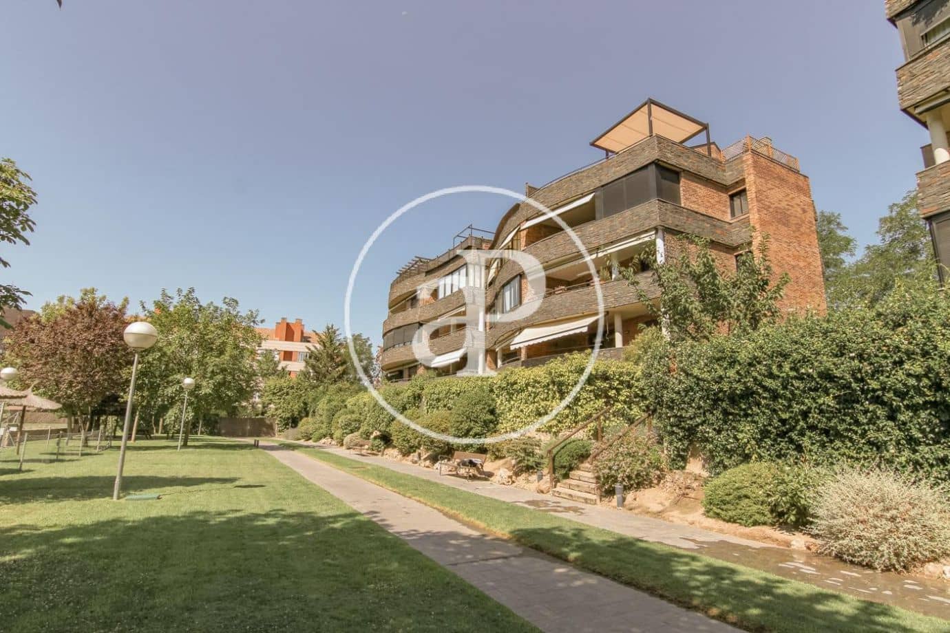 2 makuuhuone Huoneisto vuokrattavana paikassa La Moraleja mukana uima-altaan - 2 600 € (Ref: 9630349)