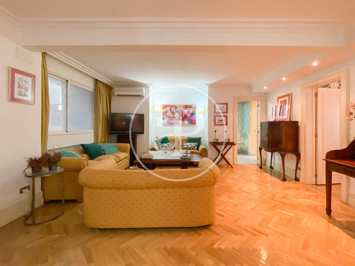 3 makuuhuone Huoneisto vuokrattavana paikassa Madrid kaupunki - 2 800 € (Ref: 9630350)