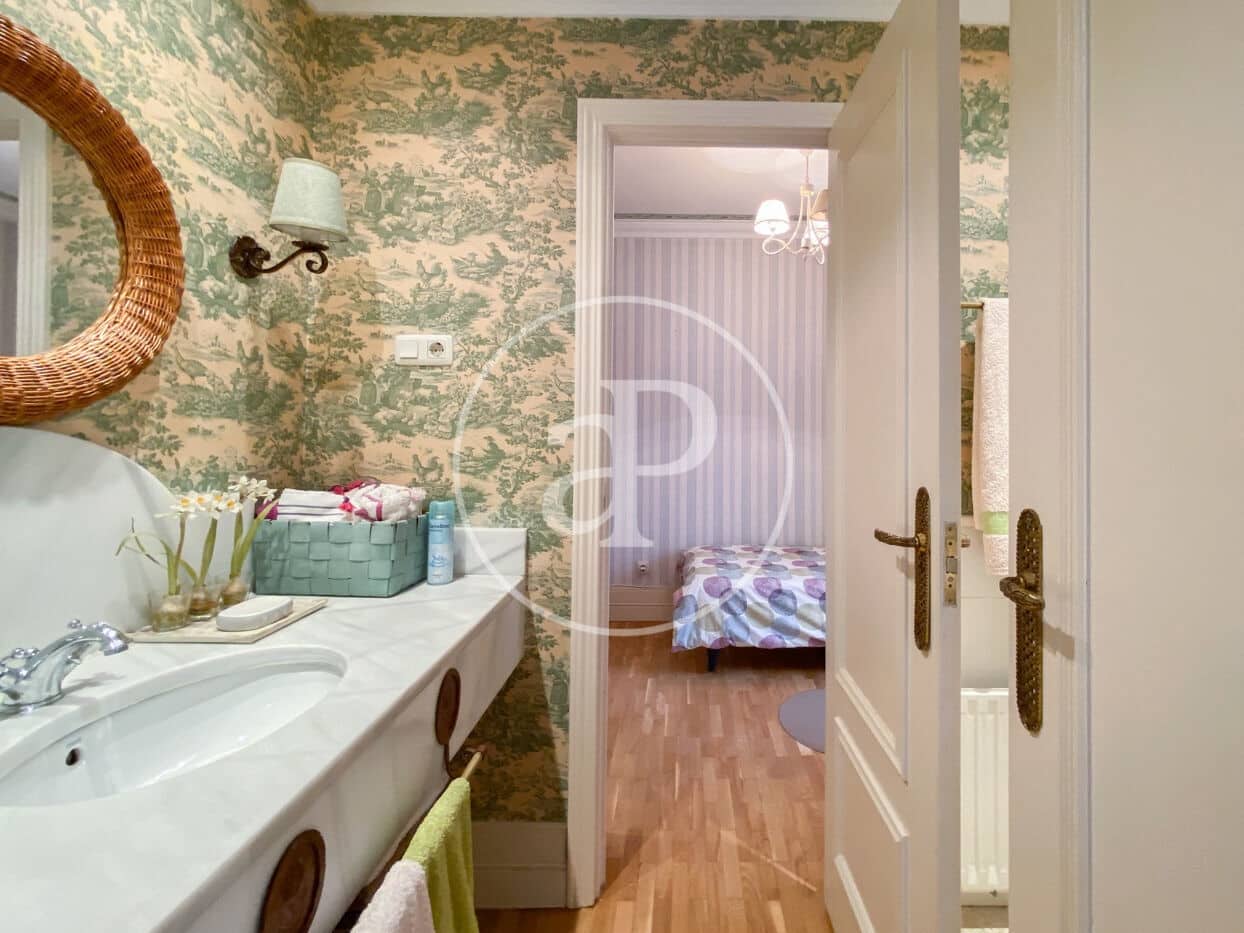 3 makuuhuone Huoneisto vuokrattavana paikassa Madrid kaupunki - 2 800 € (Ref: 9630350)