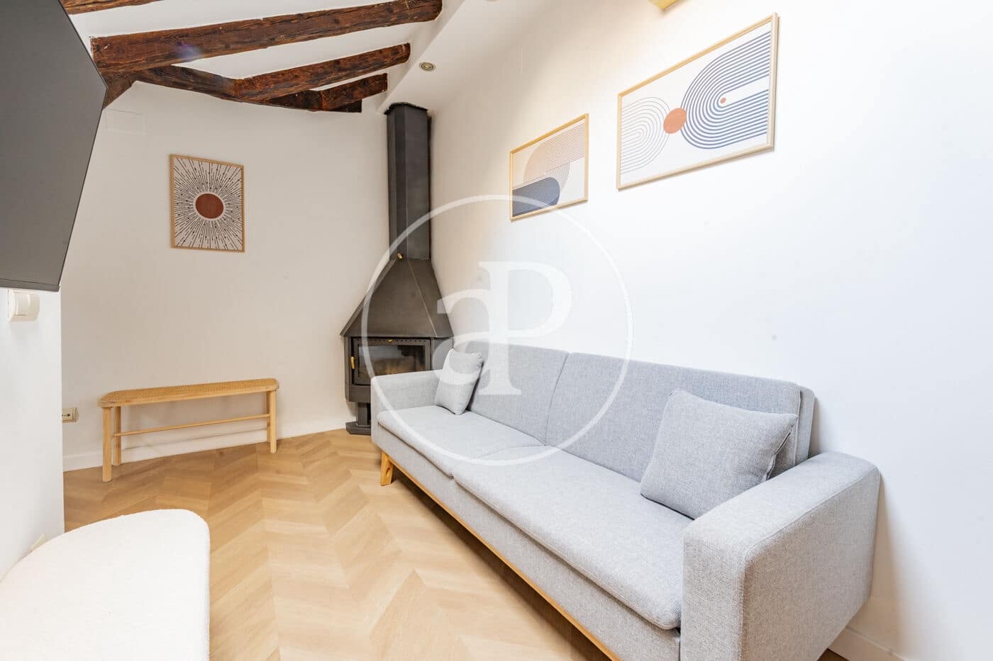 1 bedroom Penthouse for rent in Madrid city - € 1,400 (Ref: 9630351)