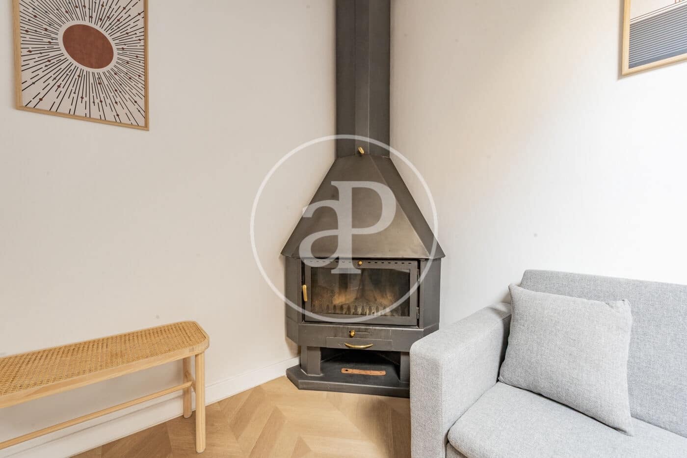 1 bedroom Penthouse for rent in Madrid city - € 1,400 (Ref: 9630351)