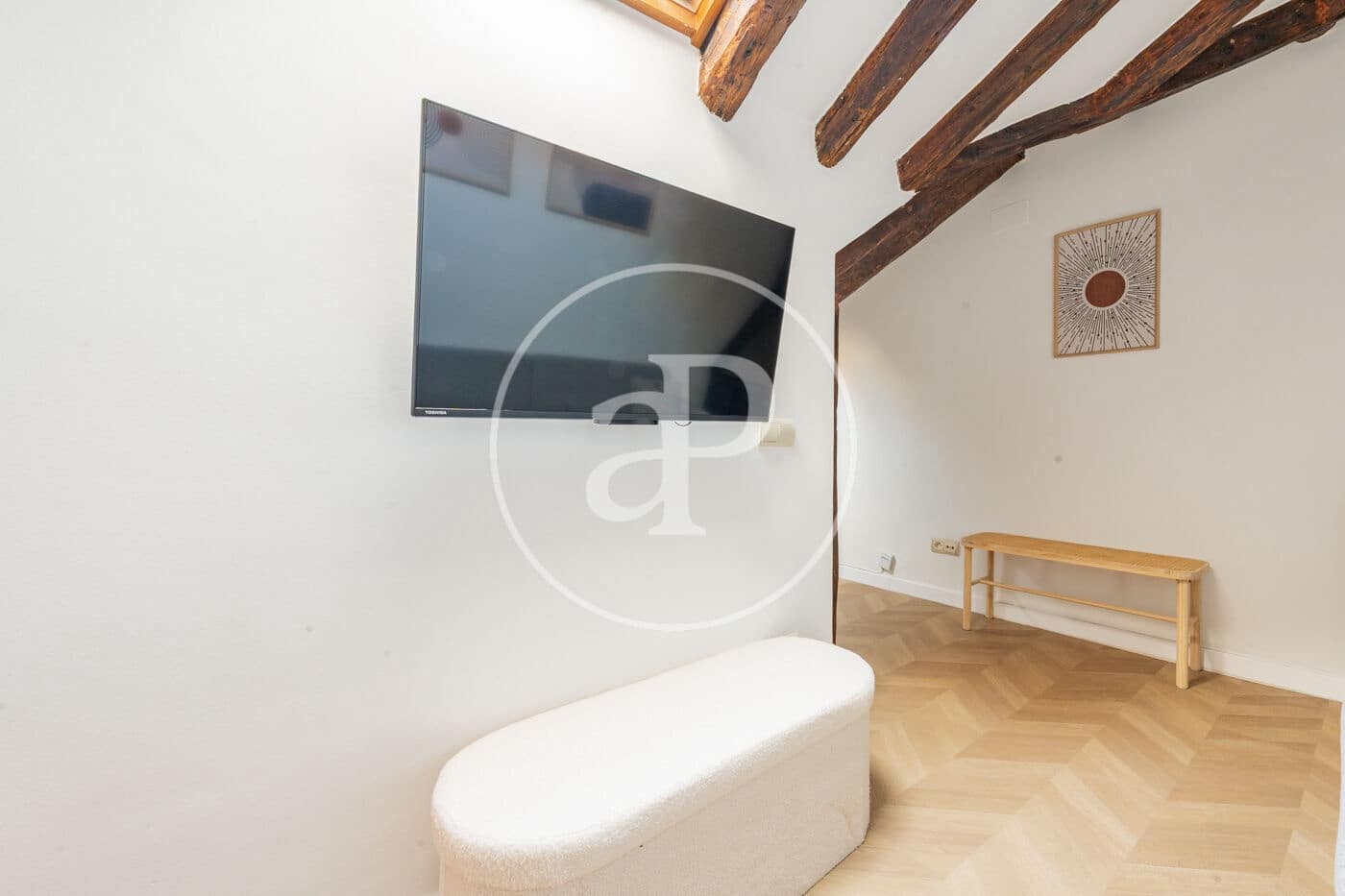 1 bedroom Penthouse for rent in Madrid city - € 1,400 (Ref: 9630351)
