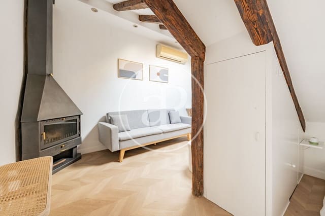 1 slaapkamer Penthouse te huur in Palacio, Madrid stad - € 1.400 (Ref: 9630351)