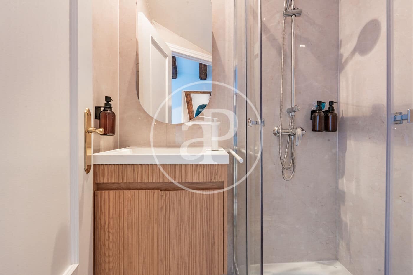 1 bedroom Penthouse for rent in Madrid city - € 1,400 (Ref: 9630351)