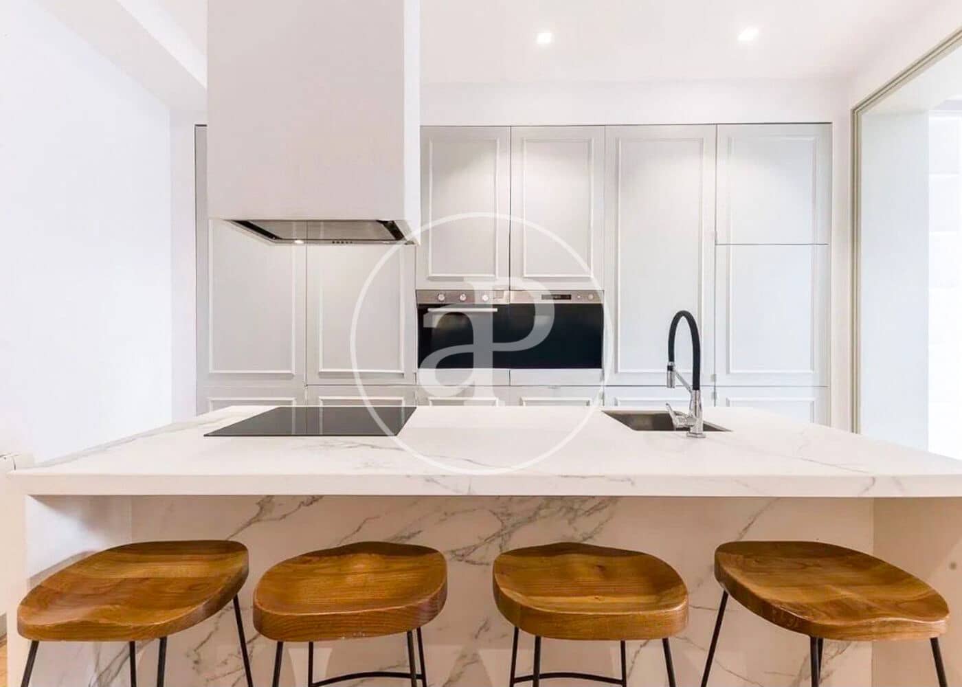 2 bedroom Apartment for rent in Madrid city - € 4,500 (Ref: 9630352)