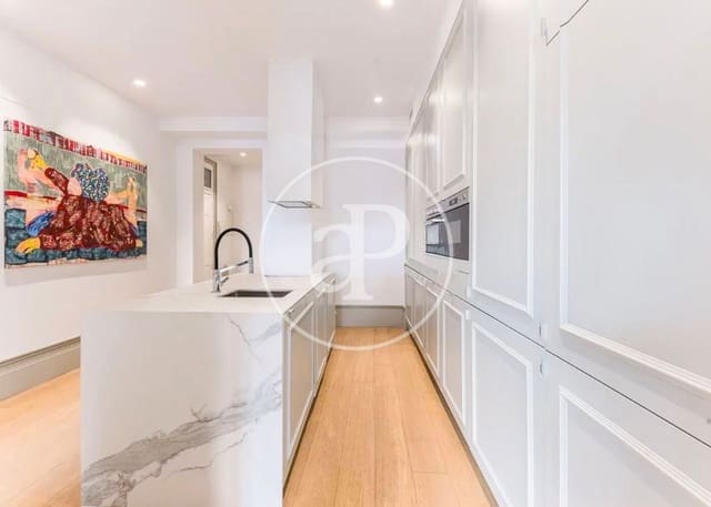 2 makuuhuone Huoneisto vuokrattavana paikassa Justicia, Madrid kaupunki - 4 500 € (Ref: 9630352)