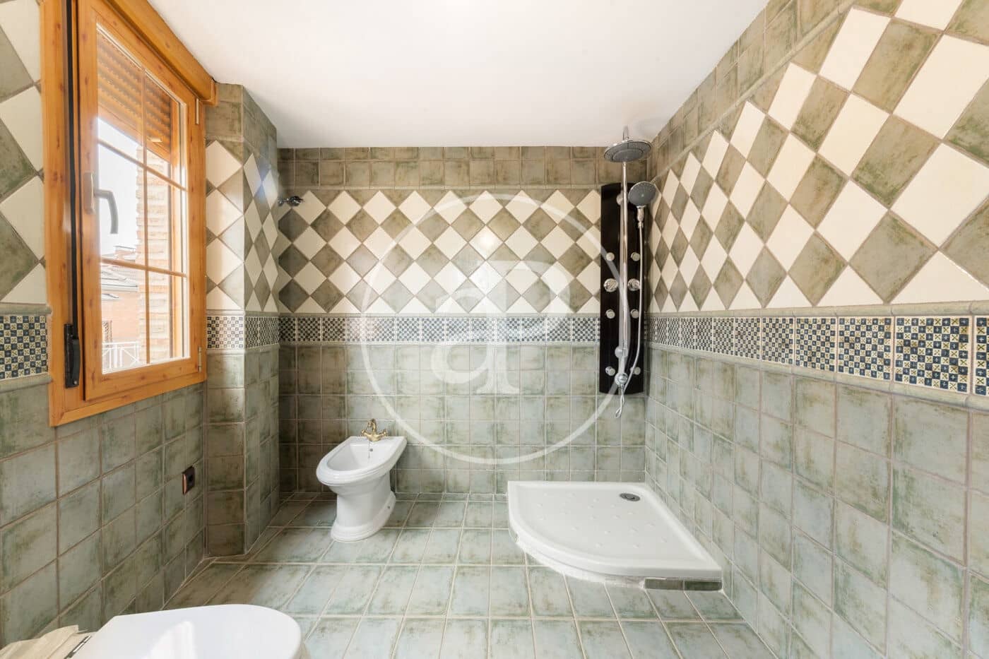 5 slaapkamer Villa te koop in Madrid stad met zwembad - € 1.335.000 (Ref: 9630354)