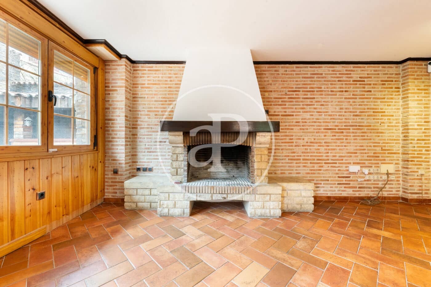 5 slaapkamer Villa te koop in Madrid stad met zwembad - € 1.335.000 (Ref: 9630354)