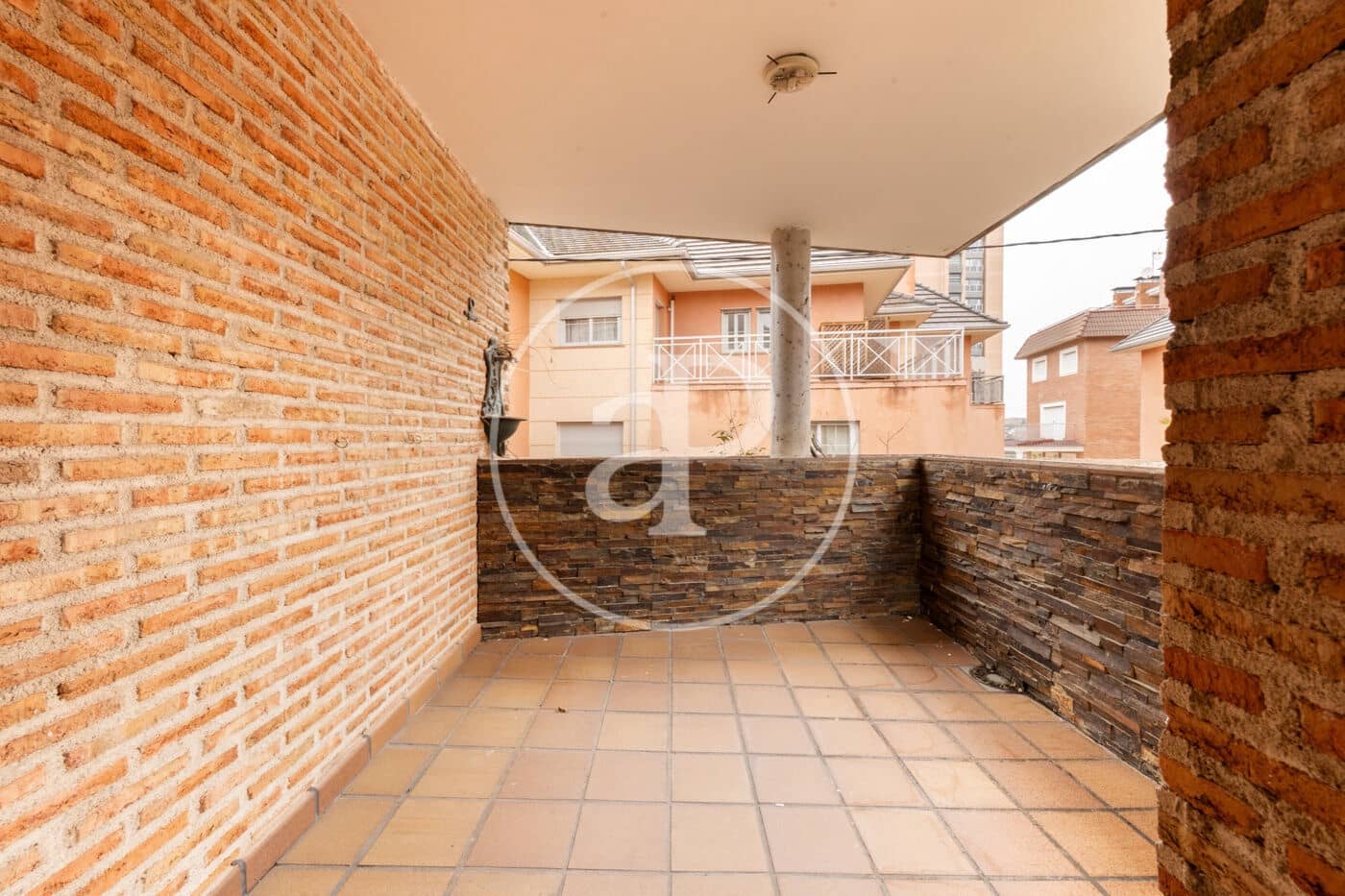 5 slaapkamer Villa te koop in Madrid stad met zwembad - € 1.335.000 (Ref: 9630354)