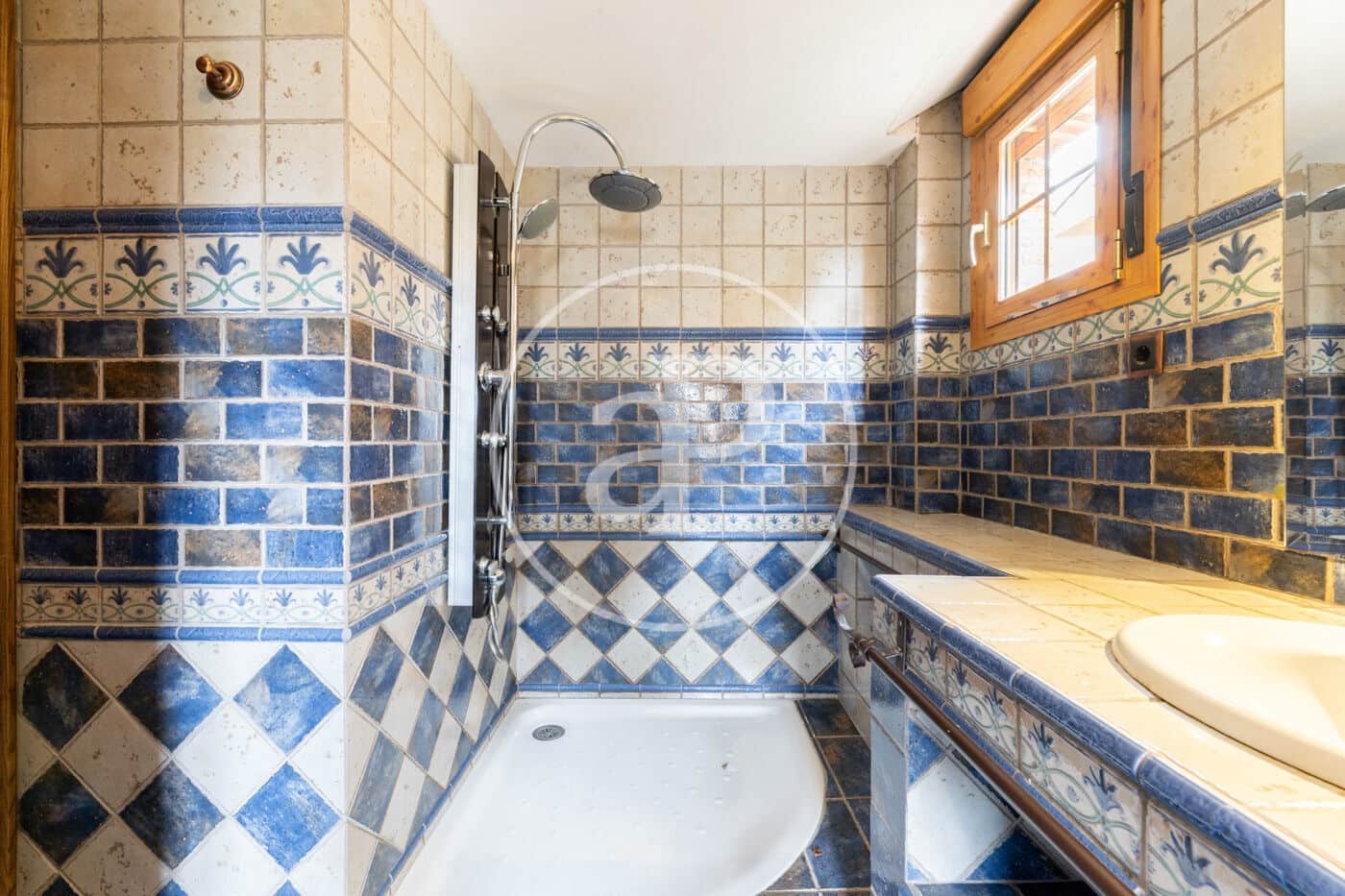 5 slaapkamer Villa te koop in Madrid stad met zwembad - € 1.335.000 (Ref: 9630354)