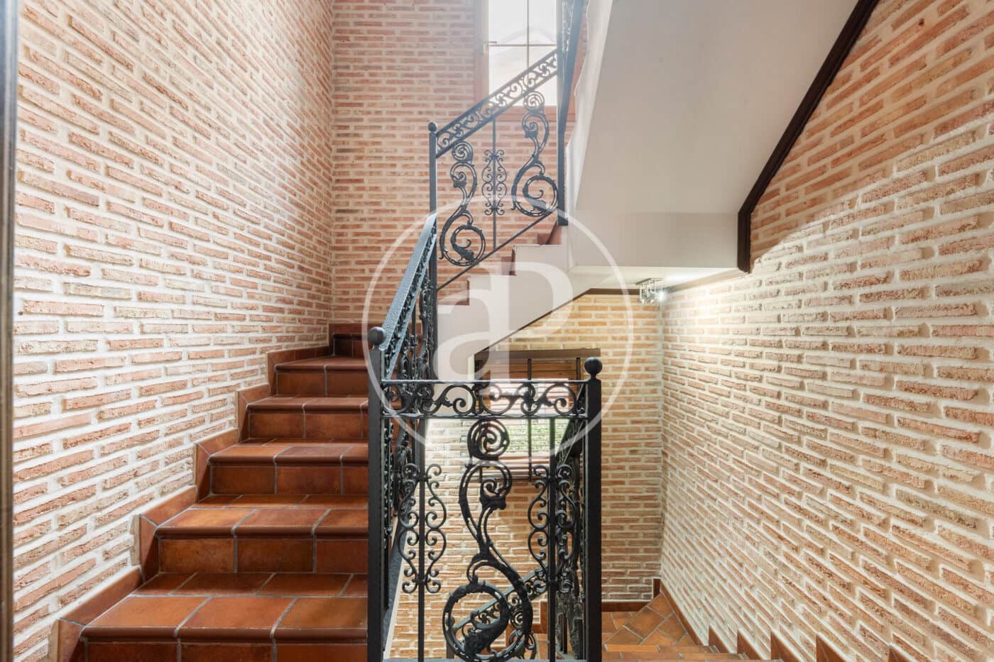 5 slaapkamer Villa te koop in Madrid stad met zwembad - € 1.335.000 (Ref: 9630354)