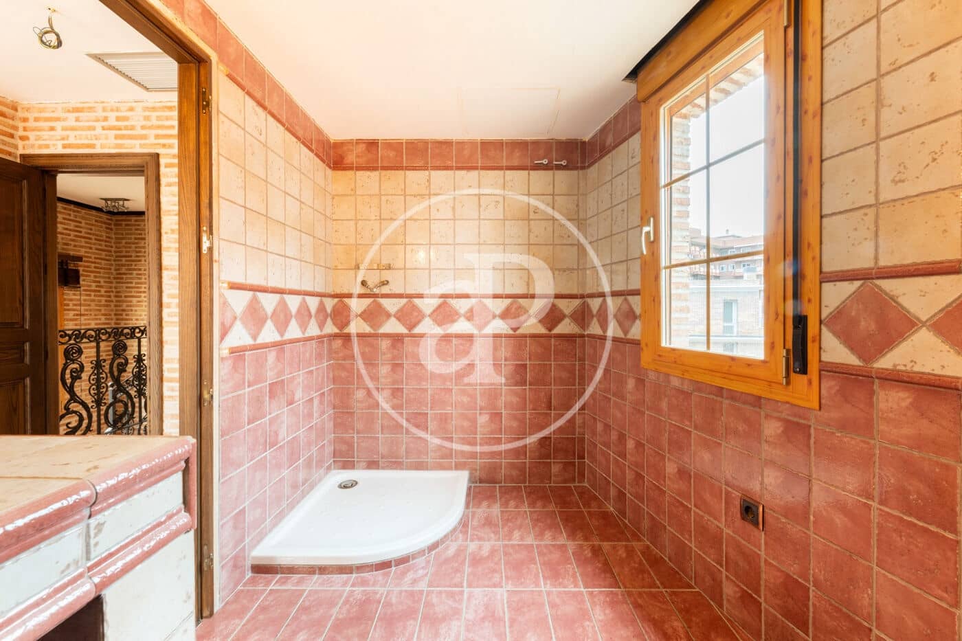 5 slaapkamer Villa te koop in Madrid stad met zwembad - € 1.335.000 (Ref: 9630354)