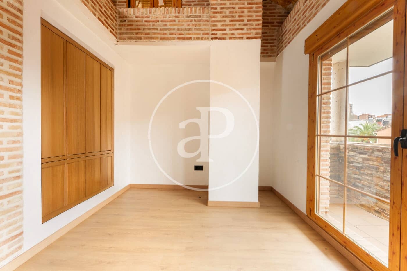 5 slaapkamer Villa te koop in Madrid stad met zwembad - € 1.335.000 (Ref: 9630354)