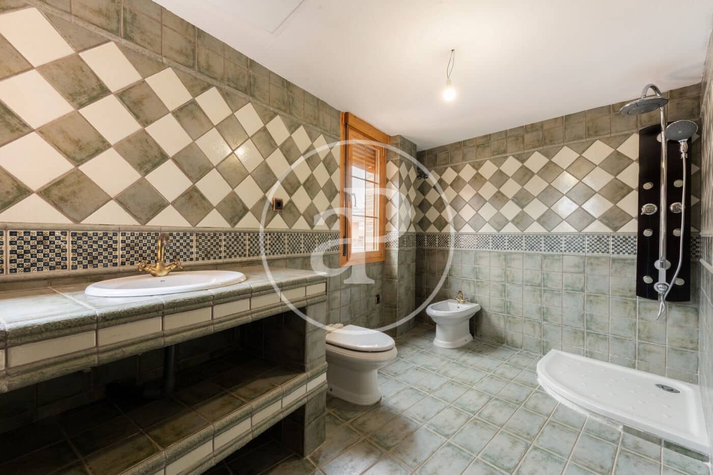 5 slaapkamer Villa te koop in Madrid stad met zwembad - € 1.335.000 (Ref: 9630354)