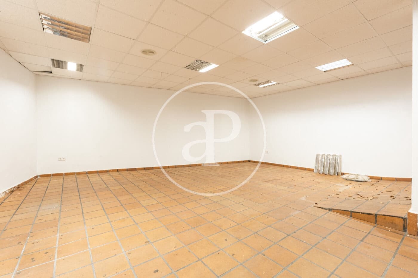 5 slaapkamer Villa te koop in Madrid stad met zwembad - € 1.335.000 (Ref: 9630354)