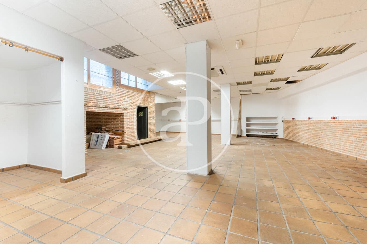 5 slaapkamer Villa te koop in Madrid stad met zwembad - € 1.335.000 (Ref: 9630354)