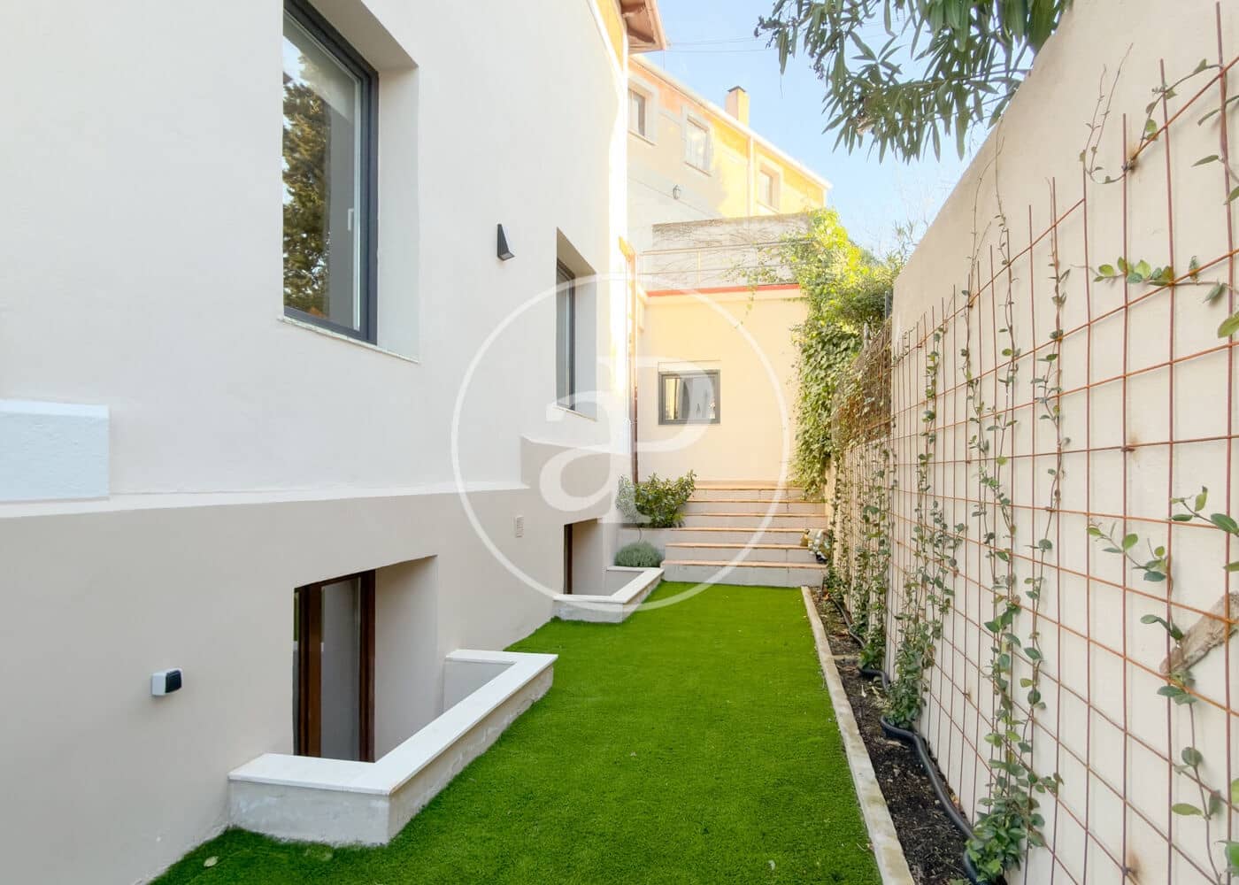 2 quarto Apartamento para arrendar em Madrid cidade - 2 000 € (Ref: 9634589)