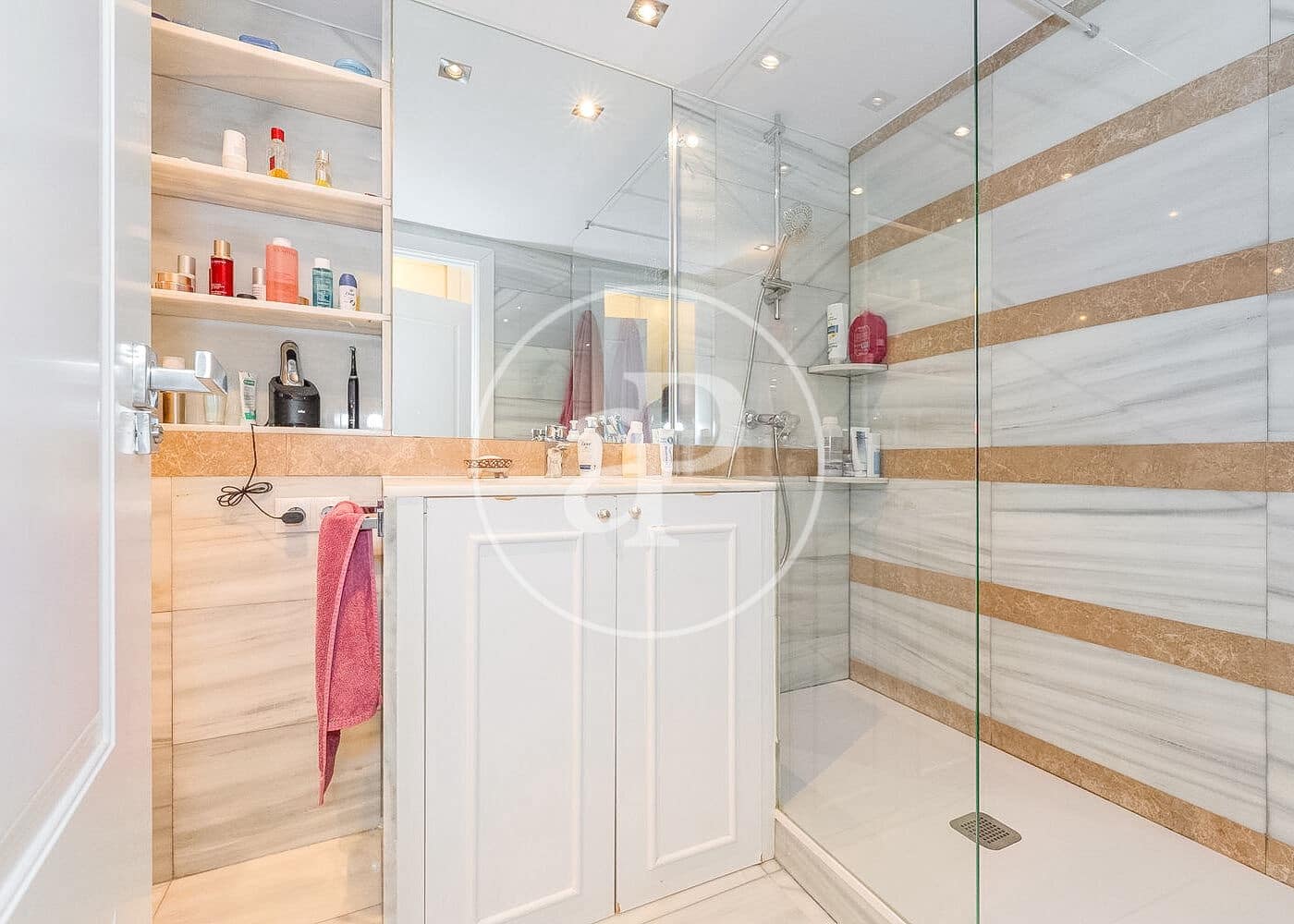 3 bedroom Apartment for sale in La Moraleja with pool - € 1,690,000 (Ref: 9634592)