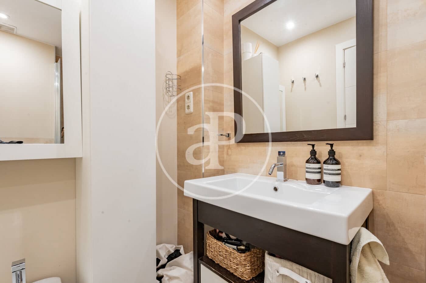 Apartamento de 2 habitaciones en Madrid ciudad en venta - 525.000 € (Ref: 9637617)