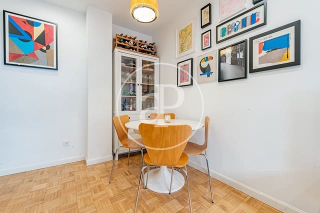 Apartamento de 2 habitaciones en Embajadores, Madrid ciudad en venta - 525.000 € (Ref: 9637617)