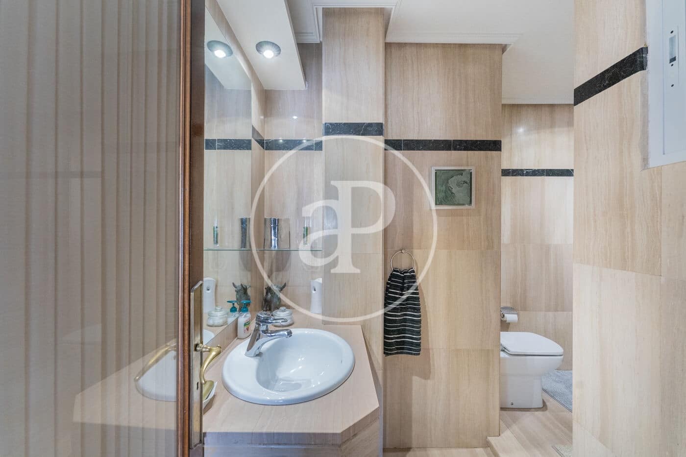 3 makuuhuone Huoneisto vuokrattavana paikassa Madrid kaupunki - 4 000 € (Ref: 9637618)