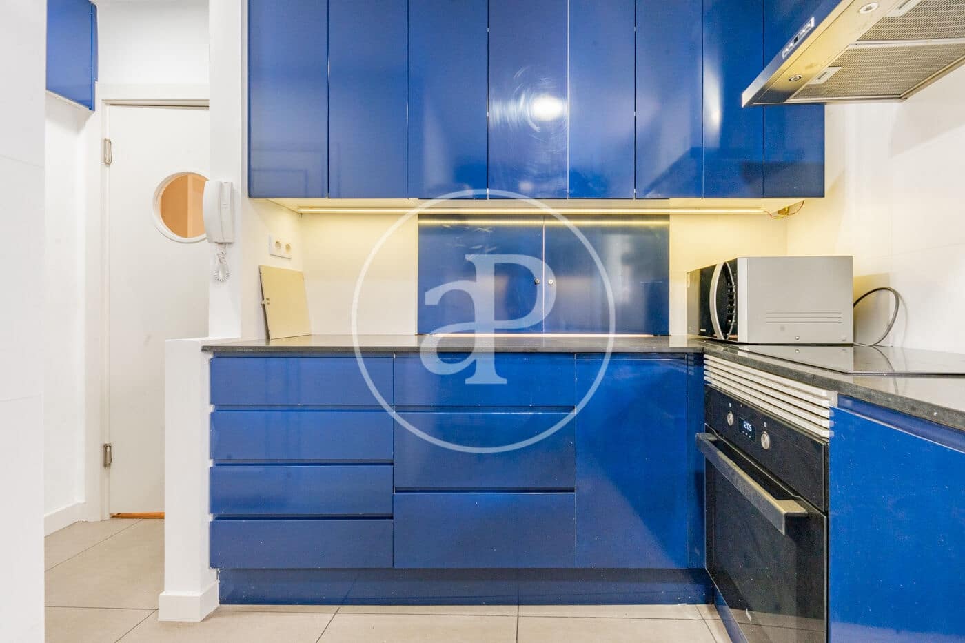 3 slaapkamer Appartement te huur in Madrid stad - € 3.200 (Ref: 9637619)