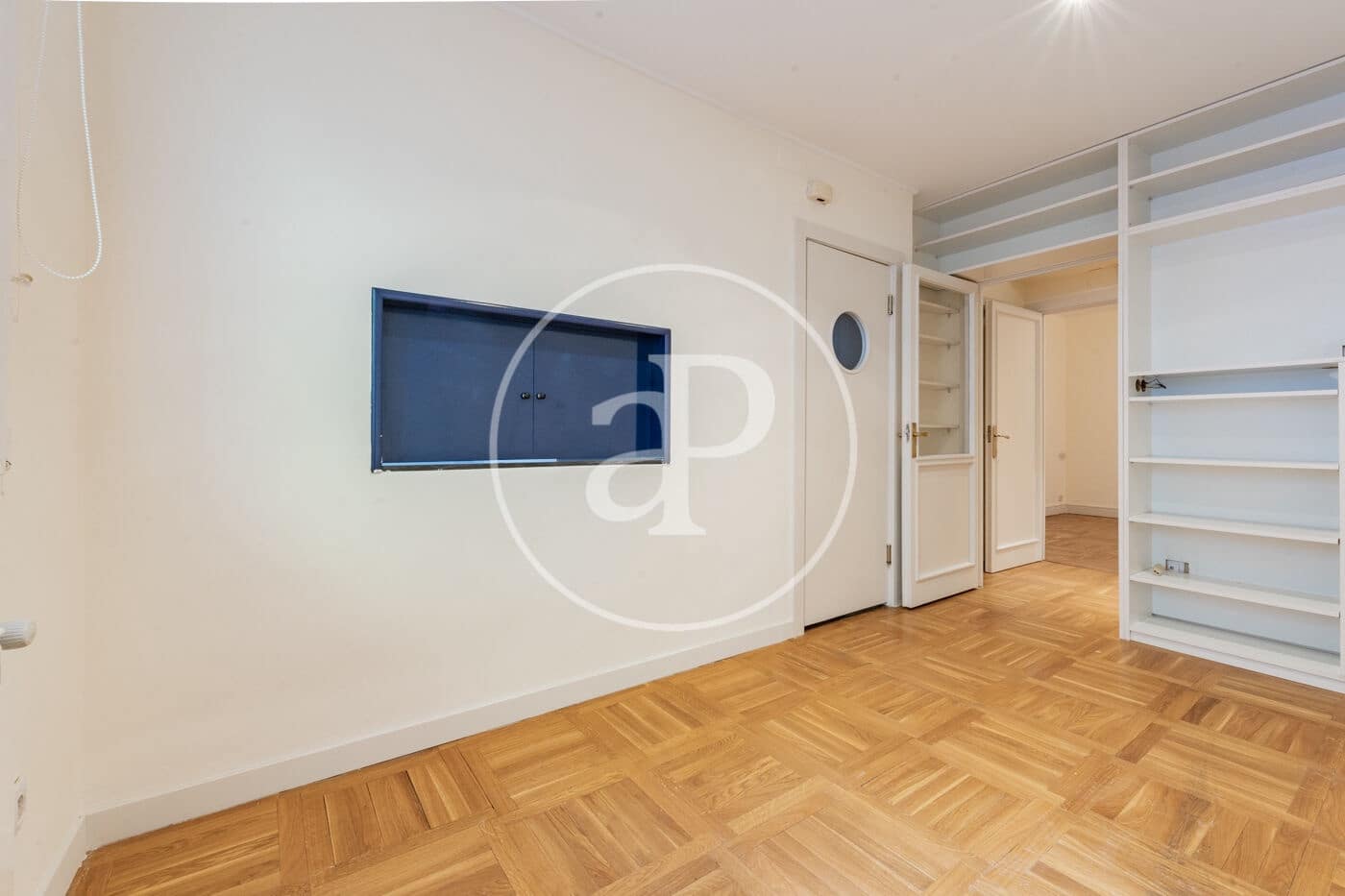 3 slaapkamer Appartement te huur in Madrid stad - € 3.200 (Ref: 9637619)