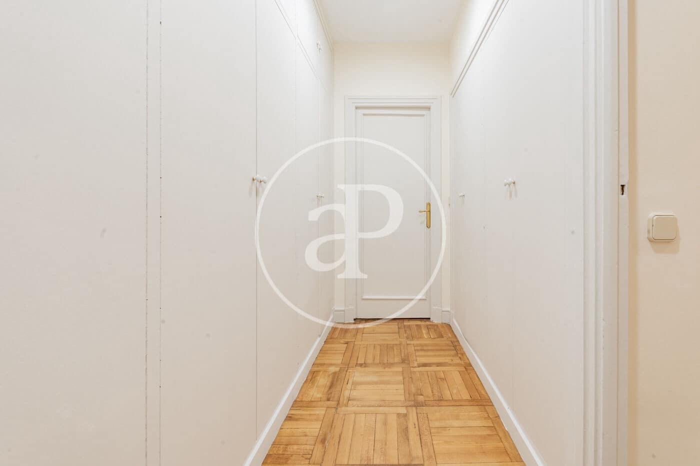 3 slaapkamer Appartement te huur in Madrid stad - € 3.200 (Ref: 9637619)