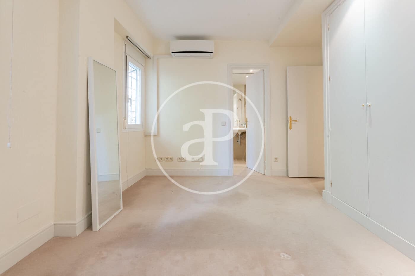 3 slaapkamer Appartement te huur in Madrid stad - € 3.200 (Ref: 9637619)