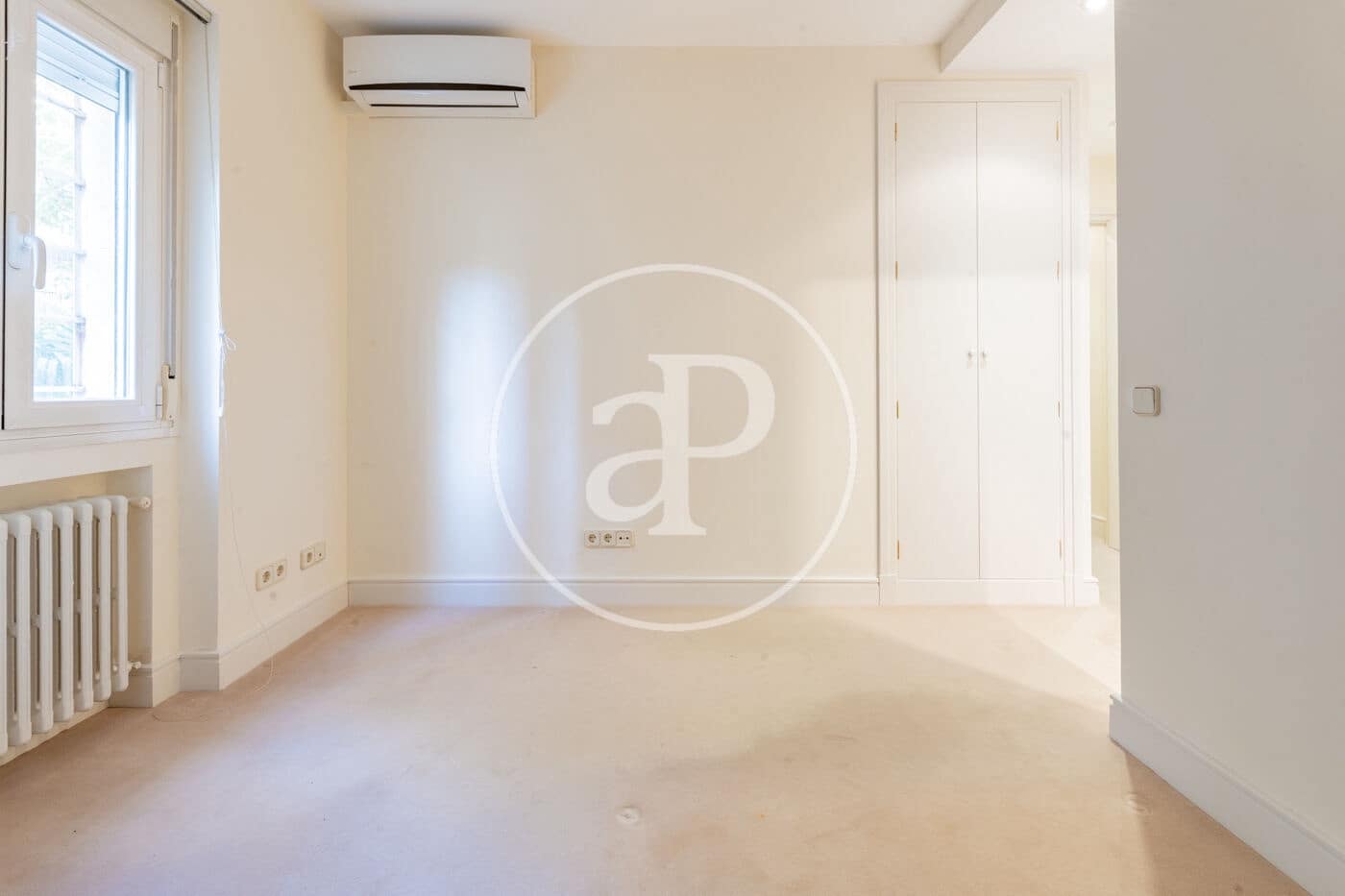 3 slaapkamer Appartement te huur in Madrid stad - € 3.200 (Ref: 9637619)