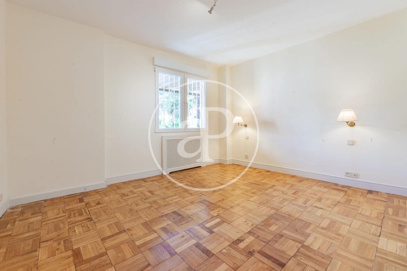 3 slaapkamer Appartement te huur in Madrid stad - € 3.200 (Ref: 9637619)