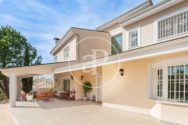 5 makuuhuone Huvila myytävänä paikassa Las Rozas de Madrid mukana uima-altaan - 1 950 000 € (Ref: 9639494)