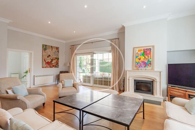 5 makuuhuone Huvila myytävänä paikassa Las Rozas de Madrid mukana uima-altaan - 1 950 000 € (Ref: 9639494)