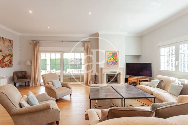 5 makuuhuone Huvila myytävänä paikassa Las Rozas de Madrid mukana uima-altaan - 1 950 000 € (Ref: 9639494)