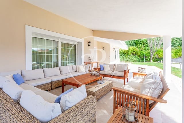 5 makuuhuone Huvila myytävänä paikassa Las Rozas de Madrid mukana uima-altaan - 1 950 000 € (Ref: 9639494)