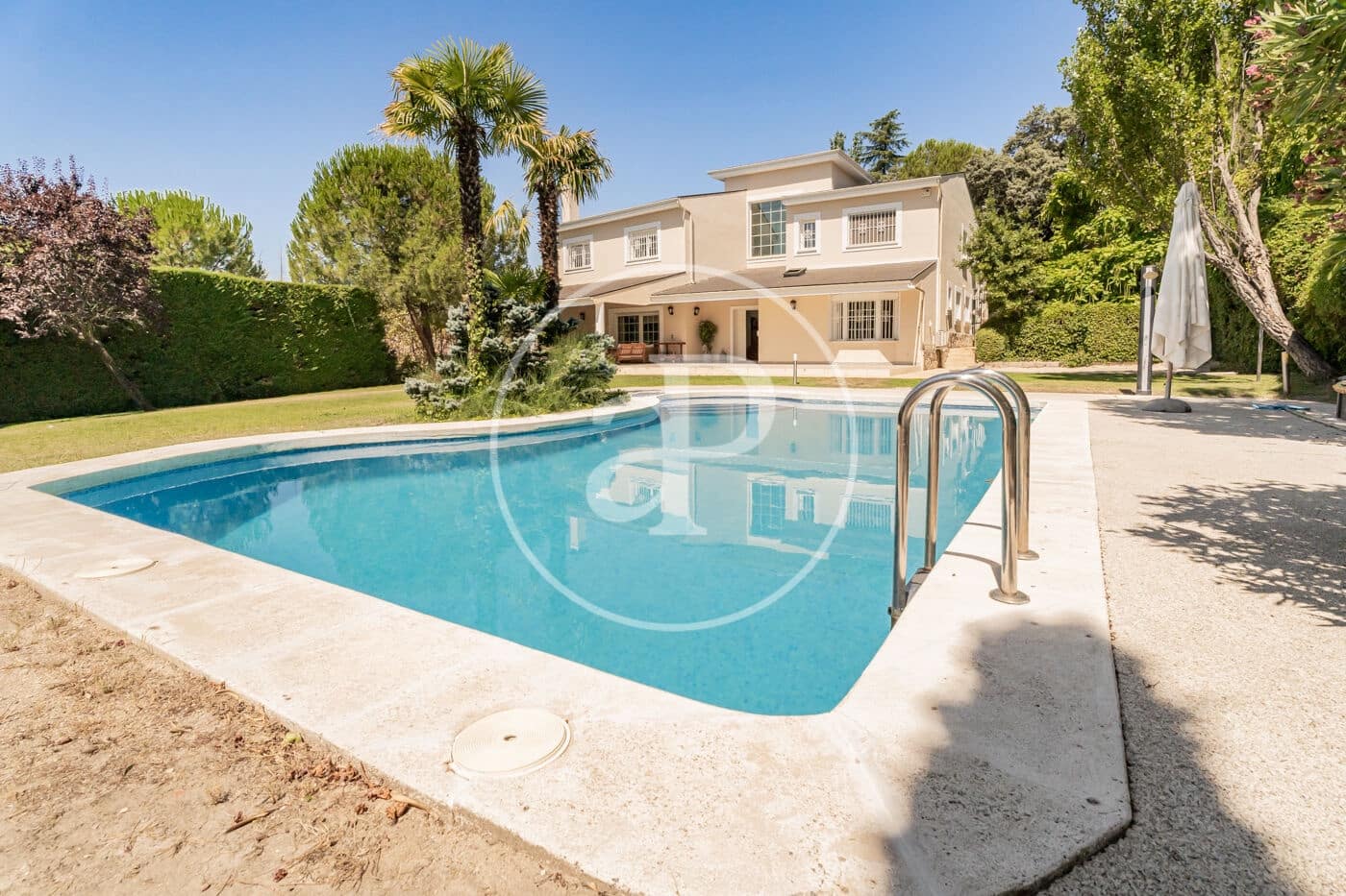 5 makuuhuone Huvila myytävänä paikassa Las Rozas de Madrid mukana uima-altaan - 1 950 000 € (Ref: 9639494)