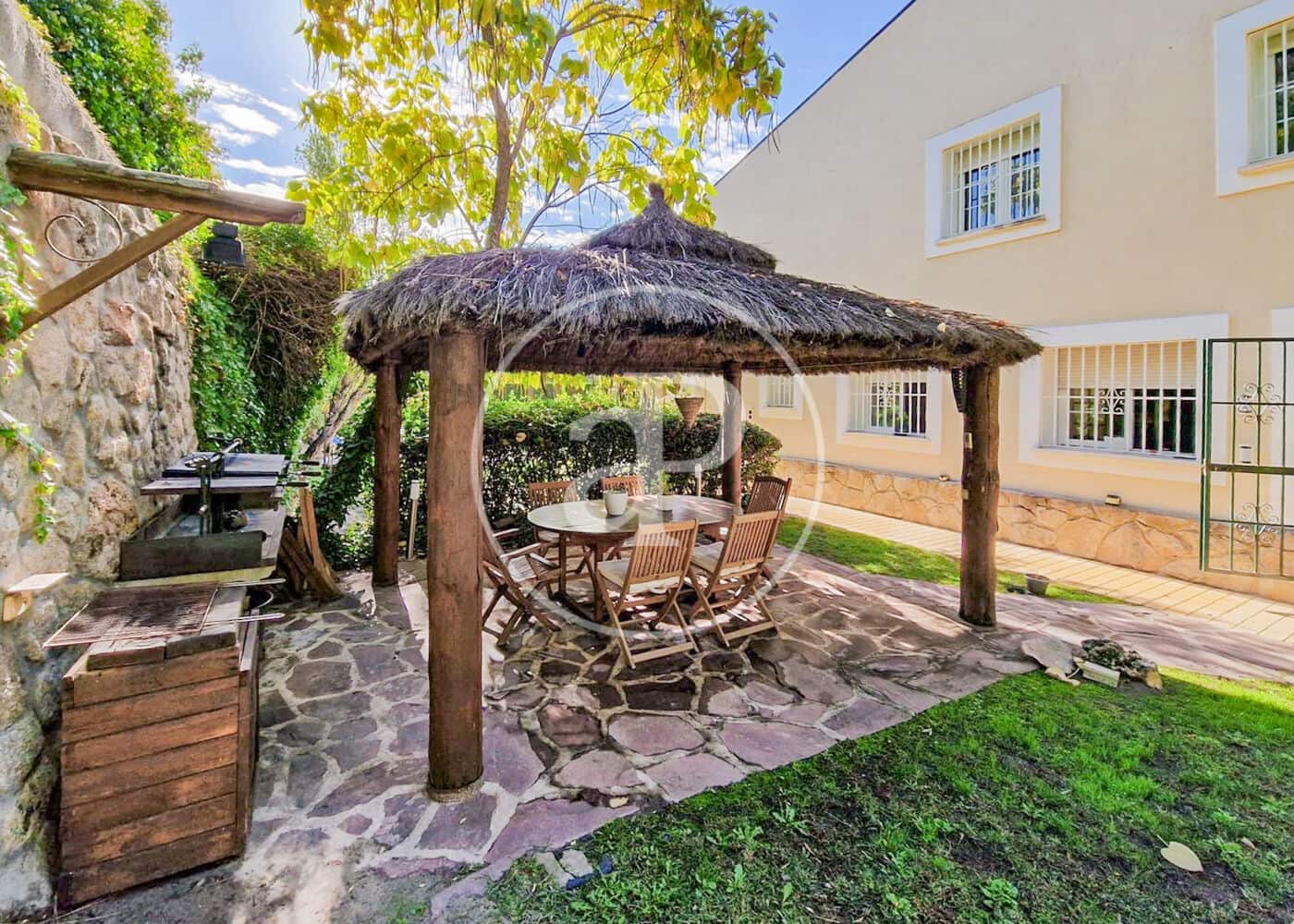 5 makuuhuone Huvila myytävänä paikassa Las Rozas de Madrid mukana uima-altaan - 1 950 000 € (Ref: 9639494)