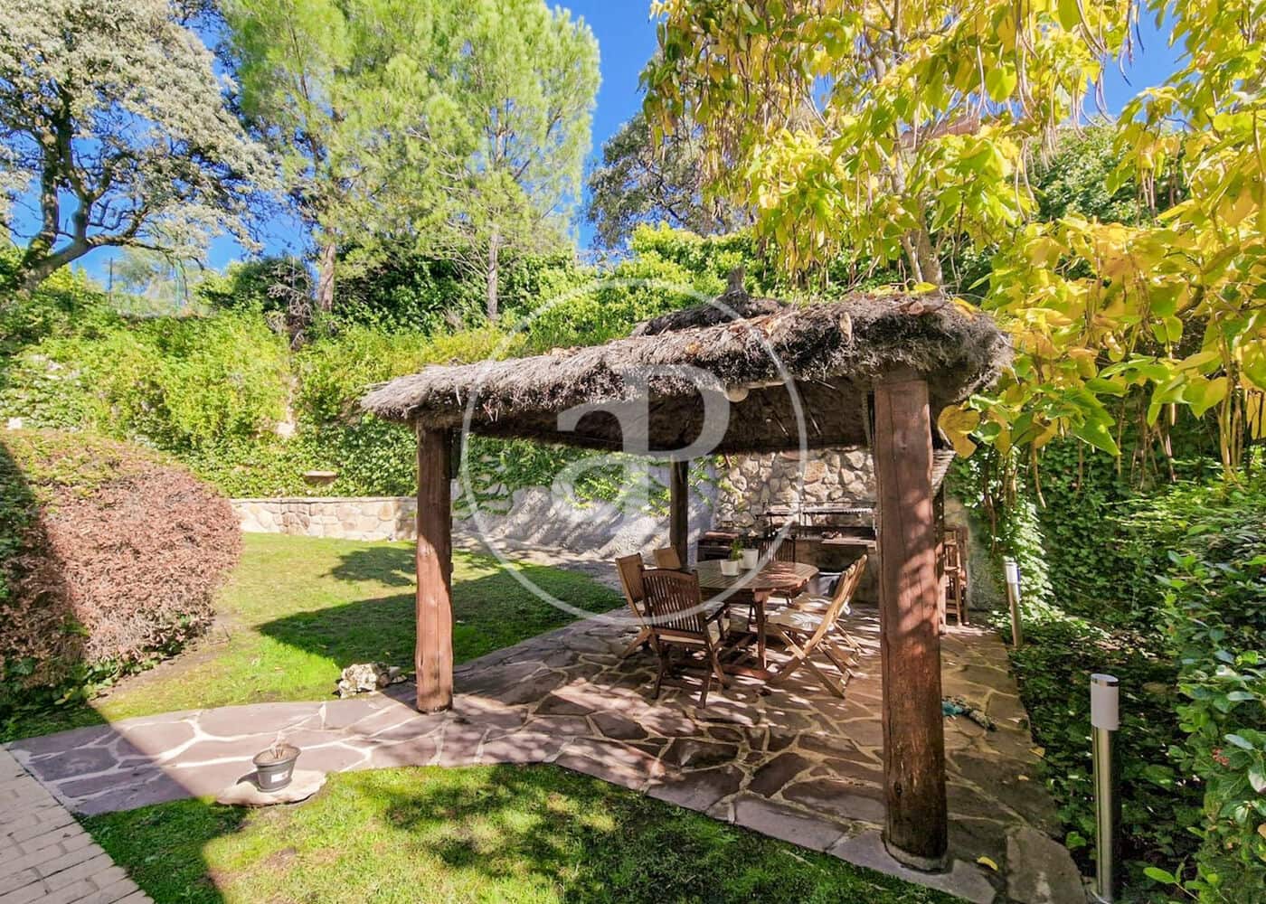 5 makuuhuone Huvila myytävänä paikassa Las Rozas de Madrid mukana uima-altaan - 1 950 000 € (Ref: 9639494)