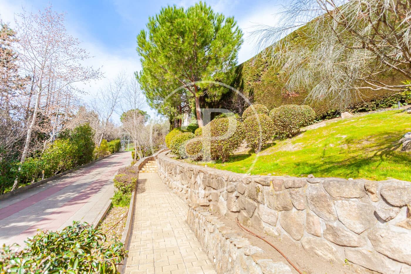 5 makuuhuone Huvila myytävänä paikassa Las Rozas de Madrid mukana uima-altaan - 1 950 000 € (Ref: 9639494)