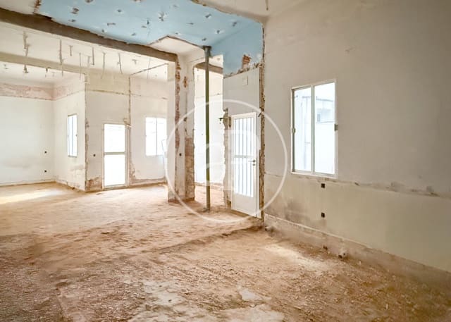 2 bedroom Apartment for sale in Ciudad Jardín, Madrid city - € 475,000 (Ref: 9645035)