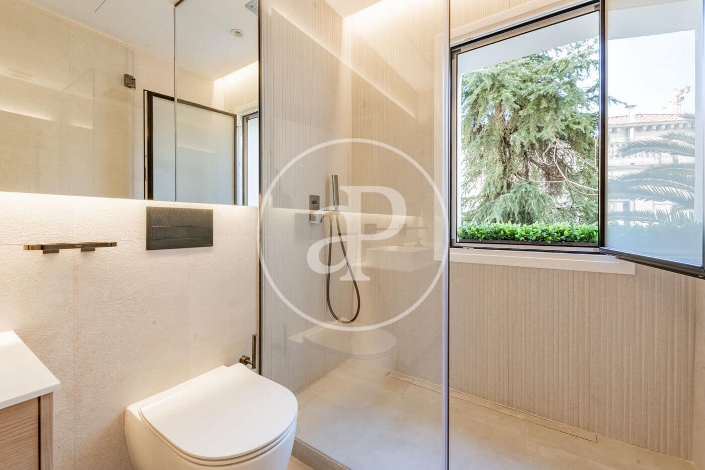 Apartamento de 3 habitaciones en Madrid ciudad en venta - 2.920.000 € (Ref: 9645037)