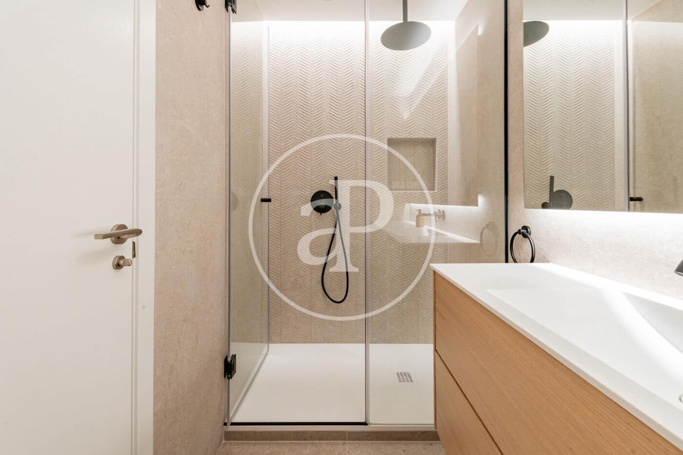 Apartamento de 3 habitaciones en Madrid ciudad en venta - 2.920.000 € (Ref: 9645037)